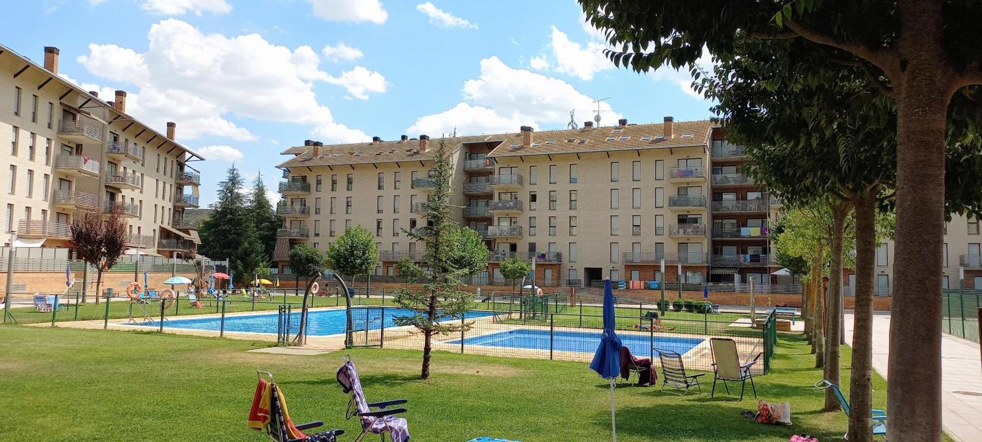Apartamento Pilartxo Jaca Exterior foto